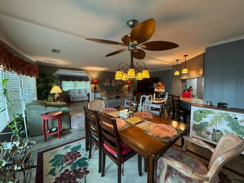 7624 Kings Drive a Ellenton, FL Mobile or Manufactured Home for Sale